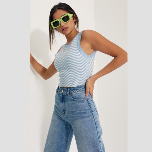 Size-S, Jay Jays crop knitted top - Picture 4 of 6